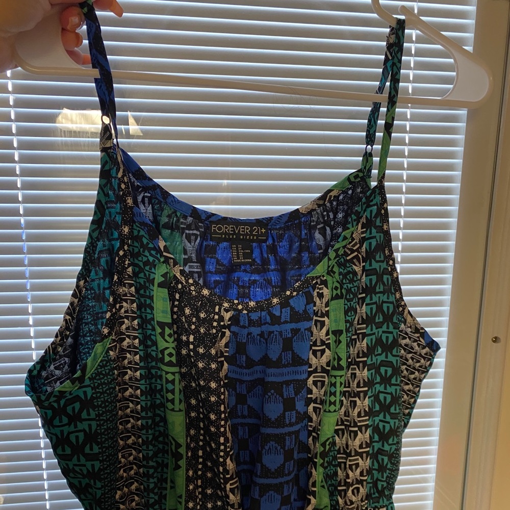 FOREVER 21 MAXI DRESS NWOT PERFECT CONDITION
